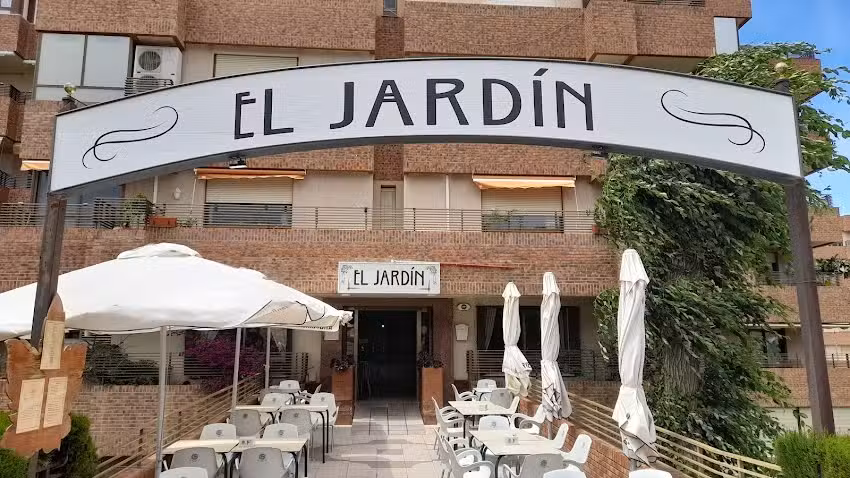 Cafeter&iacute;a Creper&iacute;a El Jard&iacute;n