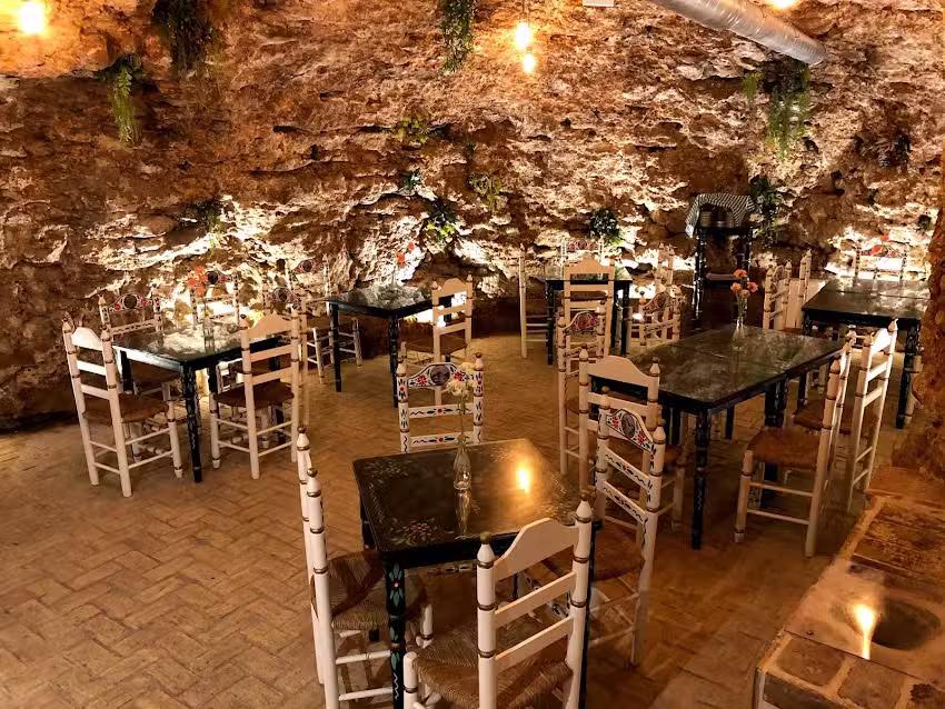 Cafeter&iacute;a Cueva de la Zarzamora