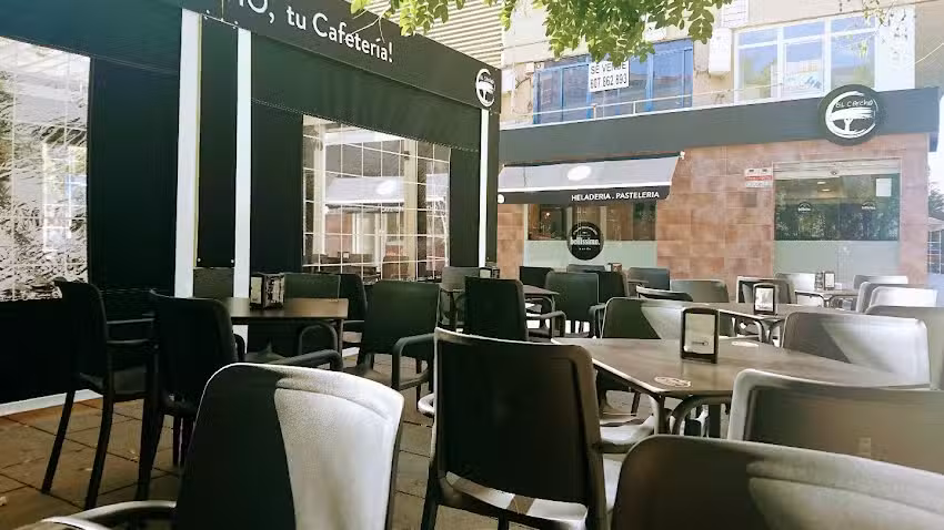 Cafeter&iacute;a El Corcho
