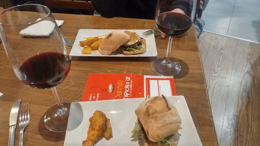 Cafeter&iacute;a El Parisien
