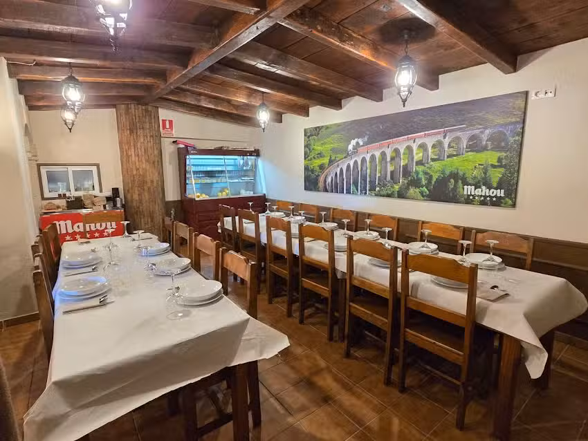 CAFETER&Iacute;A IRMANDI&Ntilde;OS