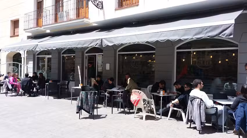 Cafeter&iacute;a JULIA.