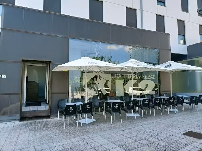 Cafeter&iacute;a-Kebab K2