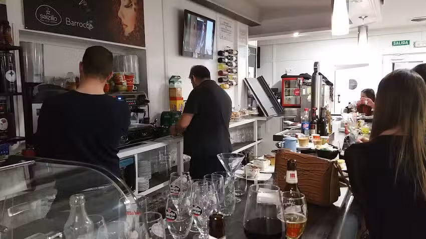 Cafeter&iacute;a La Torre