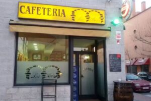 Cafeter&iacute;a Los Arcos