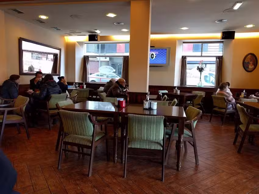 Cafeter&iacute;a Mart&iacute;nez