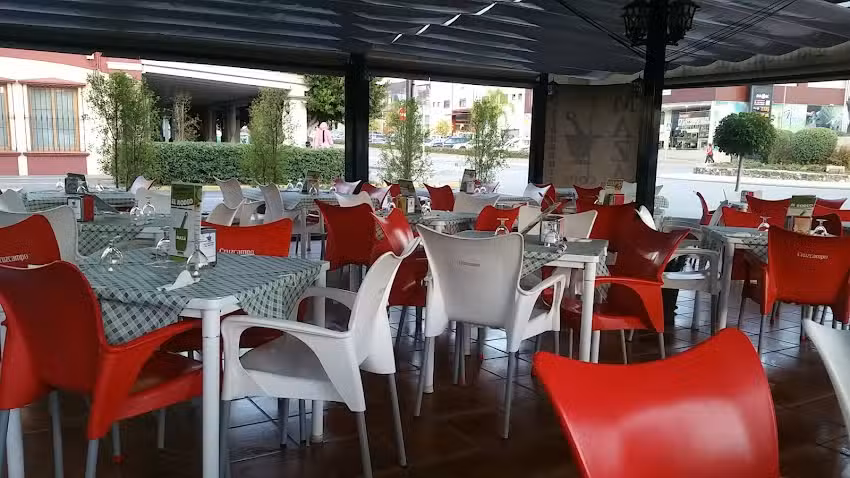 Cafeter&iacute;a Maza