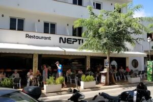 Cafeter&iacute;a Neptuno