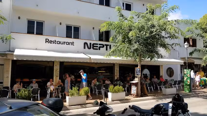 Cafeter&iacute;a Neptuno