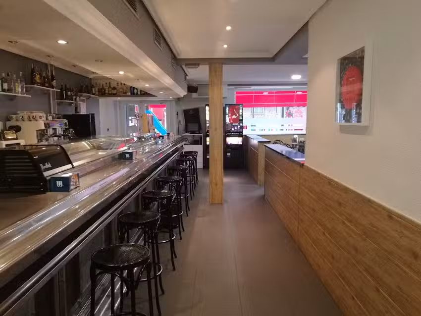 CAFETER&Iacute;A NUEVO CABA&Ntilde;AS