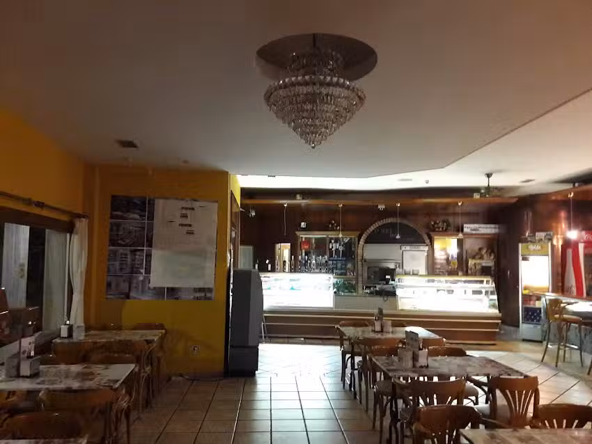 Cafeter&iacute;a O Rei Das Tartas