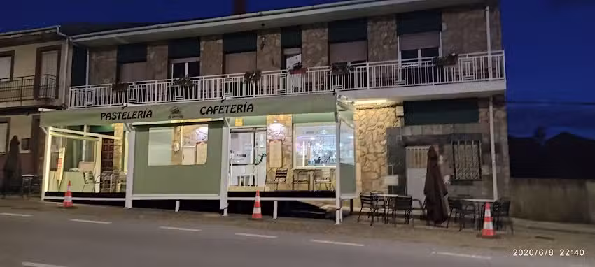 Cafeter&iacute;a Pasteler&iacute;a El Destino