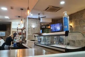 Cafeter&iacute;a Pineapple Foods & Drinks (Restaurante colombiano)