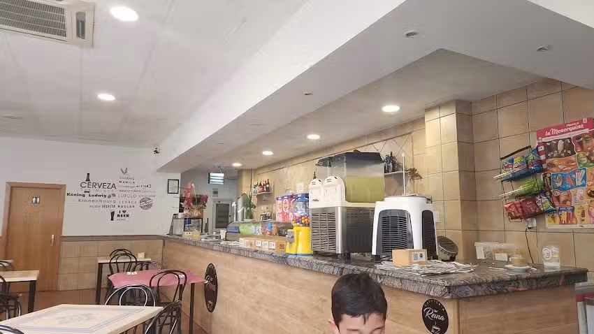 Cafeter&iacute;a Reina