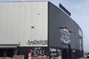 Cafeteria Restaurant