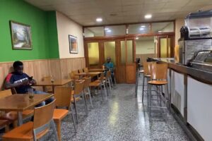 Cafeteria Restaurant