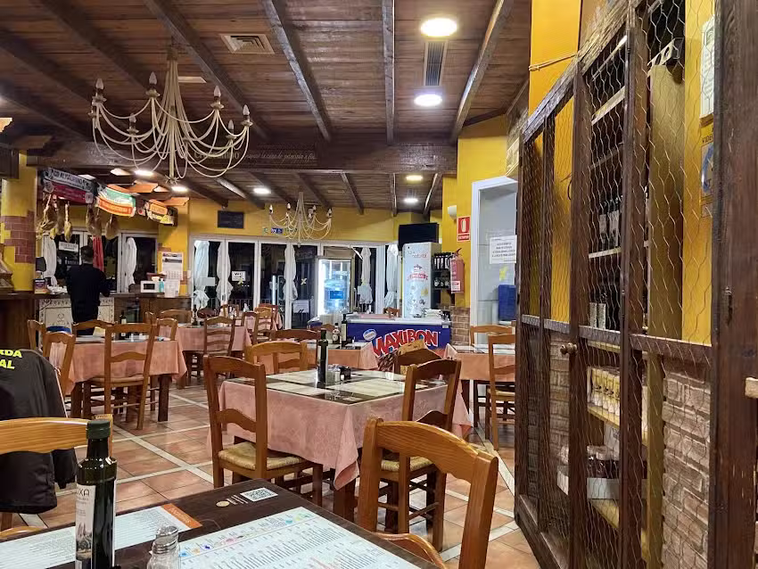 Cafeter&iacute;a Restaurante Axarqu&iacute;a