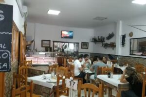 Cafeter&iacute;a Restaurante Azucarera