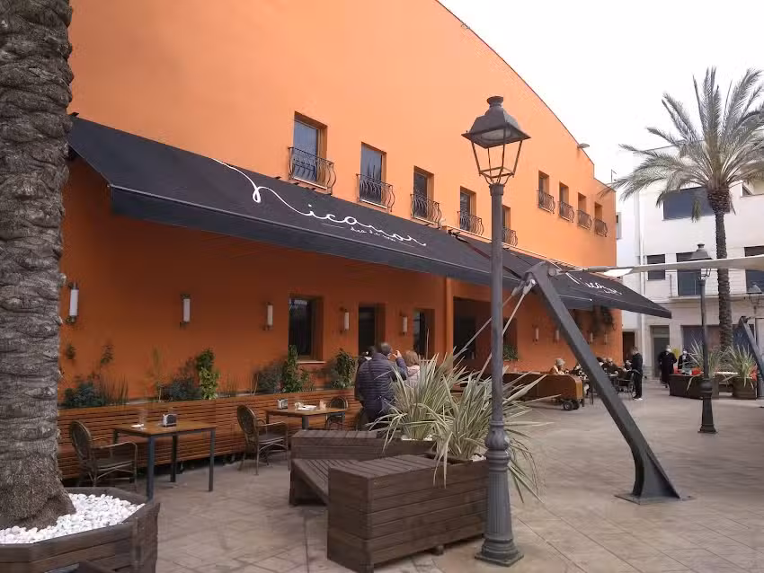 Cafeter&iacute;a Restaurante Casa Nicanor