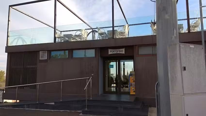 Cafeter&iacute;a Restaurante Do Dragao