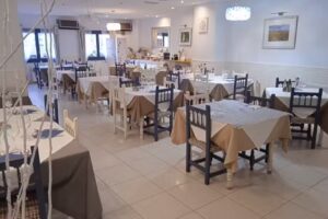 Cafeter&iacute;a &ndash; Restaurante El Huerto