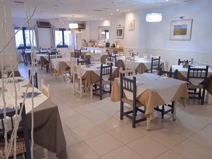 Cafeter&iacute;a &ndash; Restaurante El Huerto