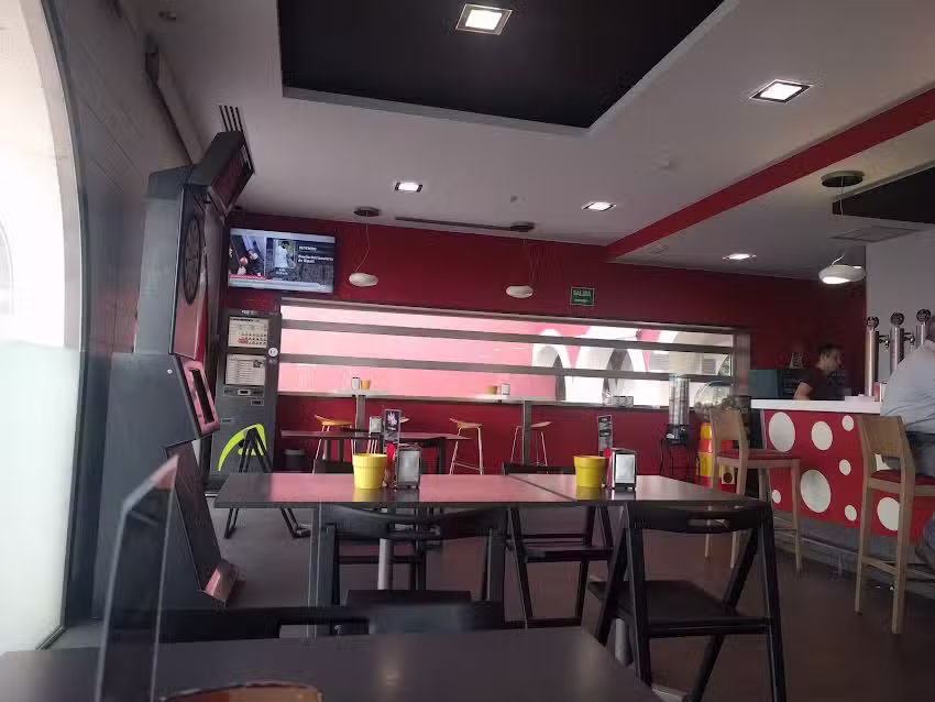 Cafeter&iacute;a Restaurante Garabolos