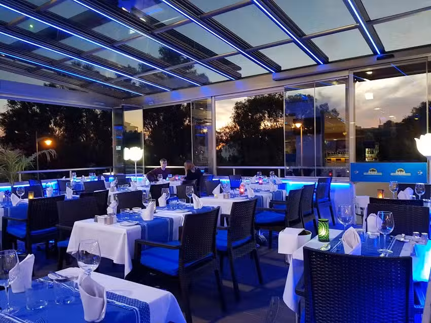 Cafeter&iacute;a &ndash; Restaurante Grill Los Olivos