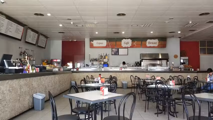 Cafeter&iacute;a-restaurante km 200