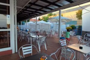 Cafeteria-Restaurante La Piscina
