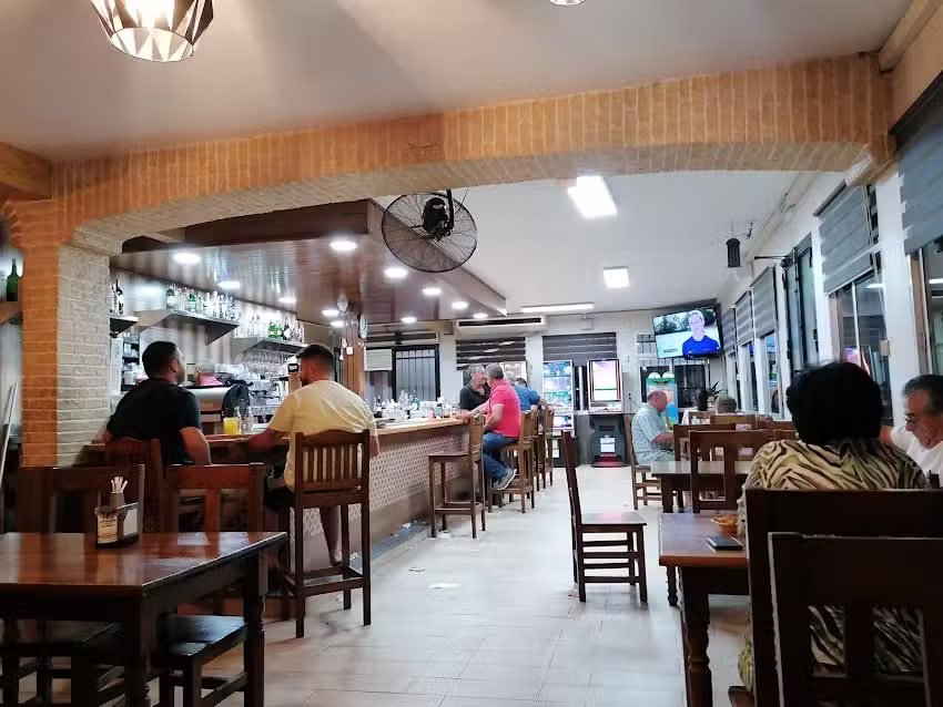 Cafeter&iacute;a Restaurante las Palmeras