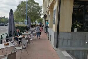 Cafeter&iacute;a Restaurante Los Galos