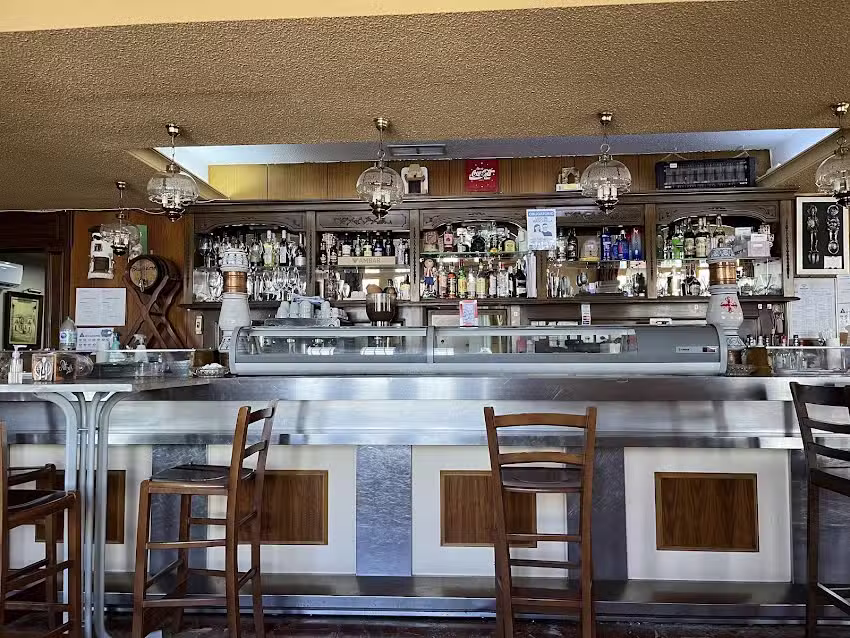 Cafeter&iacute;a Restaurante Petru&rsquo;s