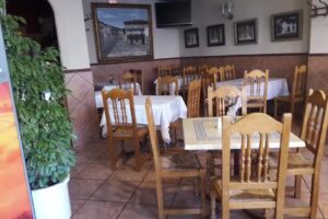 Cafeter&iacute;a Restaurante R&iacute;o