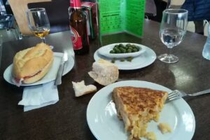 Cafeter&iacute;a Restaurante Ven y Ven