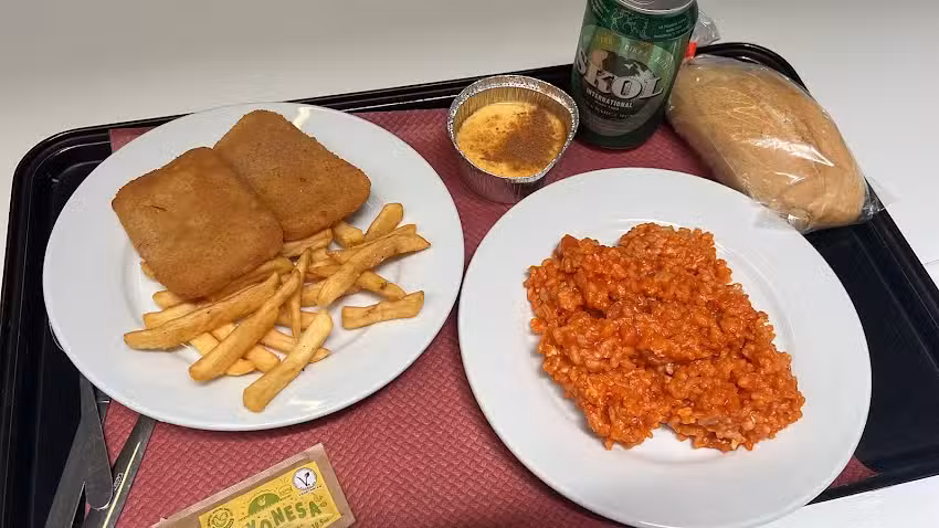 Cafeter&iacute;a y Restaurante Universitario