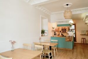 Caff&egrave; Latte | Brunch & Coffee