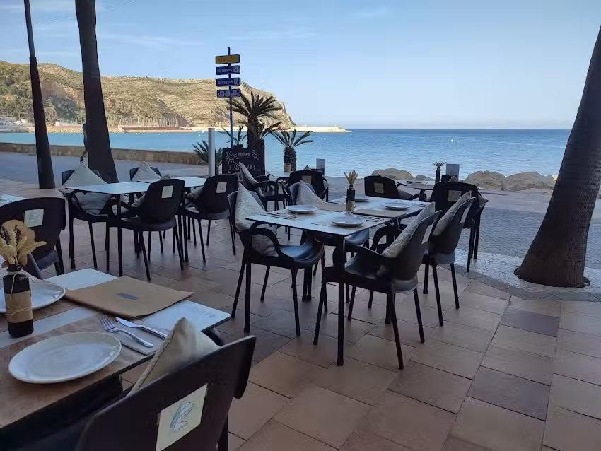 CalaViuda bar & restaurant