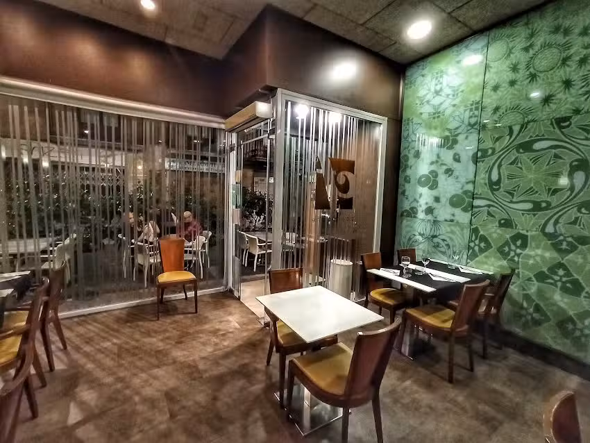 C&agrave;lid Caf&egrave;