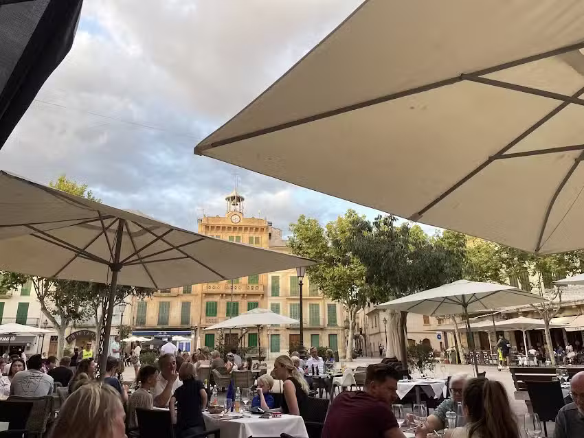 Caliuet BaRestaurant