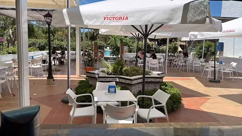 Camping Castillo Coffee & Food &ldquo;Las Ni&ntilde;as&rdquo;