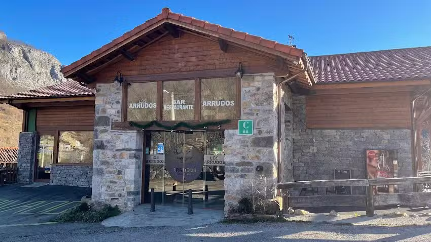 Camping Los Arrudos Redes Aventura Caleao