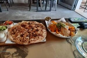 Can Carol Sandwich & Bar