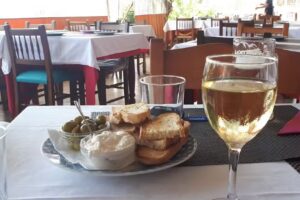 Can Gusti ❤️ abierto todos los días, de 18:30h a 22h excepto los sábados, cerrado por descanso. Les esperamos ❤️