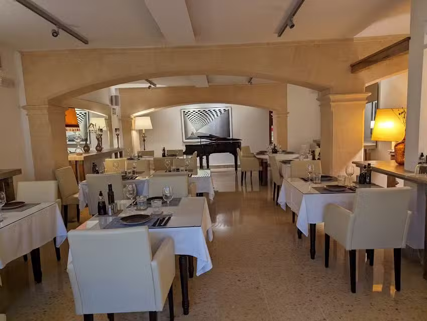Can Salom Restaurant &ndash; Boutique