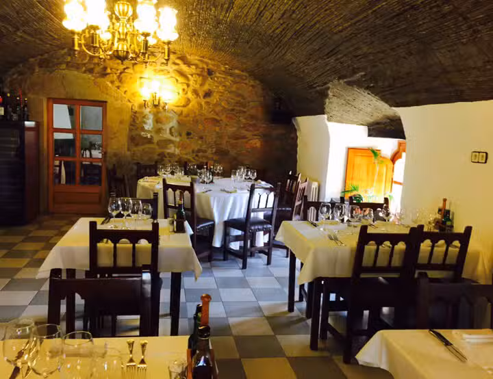 Can Tosc&agrave; Restaurant Girona