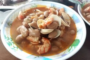 Ca&ntilde;as & Brasas