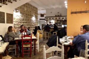 Canela en Rama Baeza