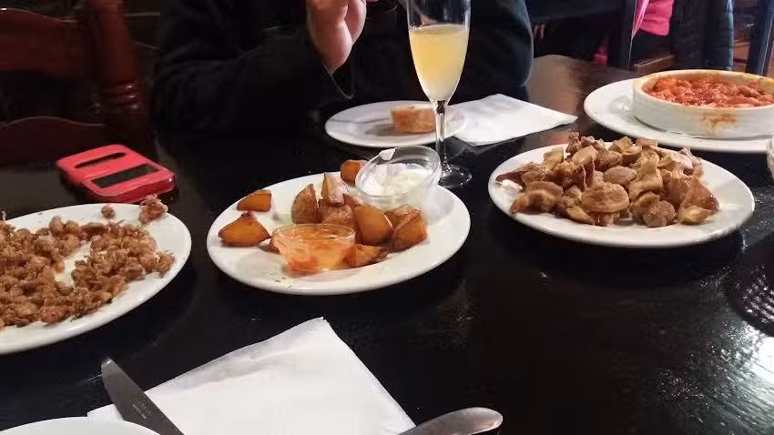 Canyes i tapes, S.C.P.