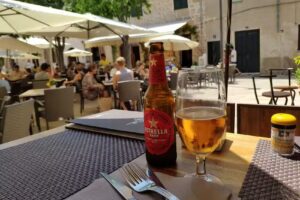 Capricho de Alc&uacute;dia